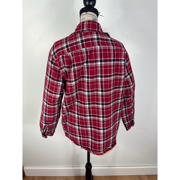 Wrangler premium quality Men’s faux fur lined plaid button up Shacket - Picture 3 of 10